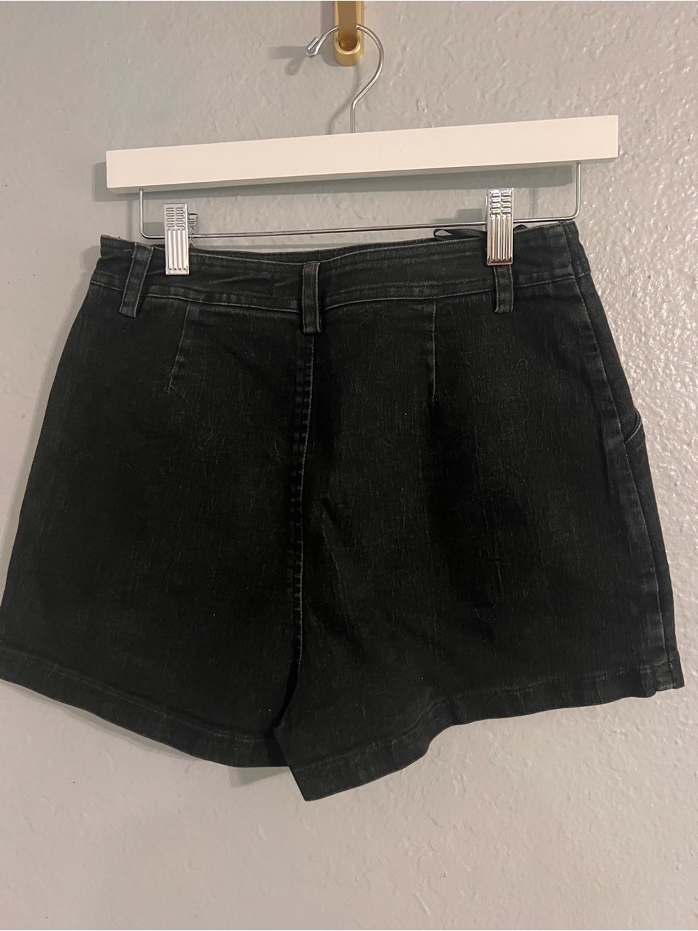Wild Honey Black Button-Accent Mini Skort - Picture 2 of 4